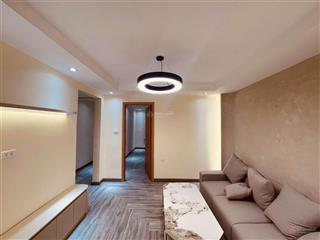 Chính chủ bán tập thể giảng võ, ba đình, tầng 2, gần hồ, 100m2 3pn 2wc giá 5,98 tỷ