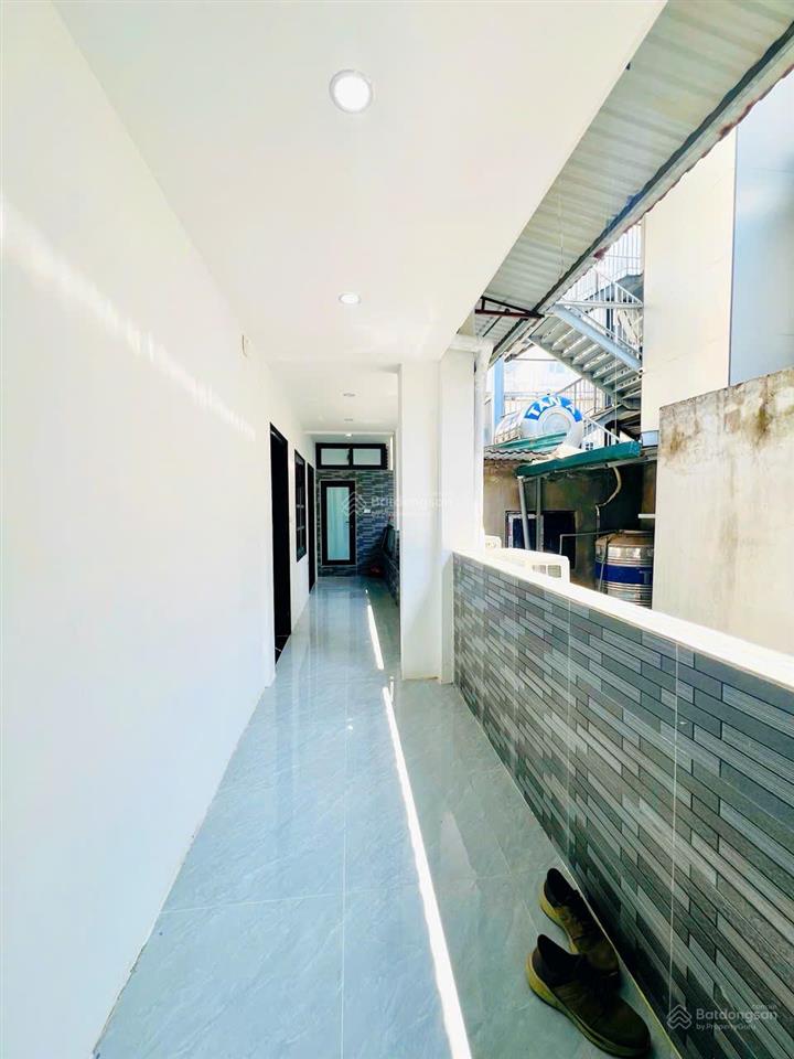 Chính chủ bán căn hộ phùng hưng, hoàn kiếm, tầng 2, 70m2 2pn ở luôn giá 4,3 tỷ