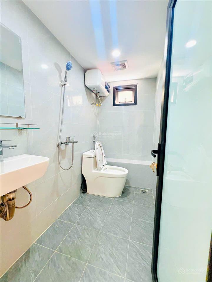 Chính chủ bán căn hộ phùng hưng, hoàn kiếm, tầng 2, 70m2 2pn ở luôn giá 4,3 tỷ