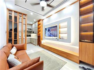 Hiếm! chỉ 8,5 tỷ phố cảm hội, hai bà trưng, 2 thoáng, gần phố, 30m2 5 tầng full nội thất