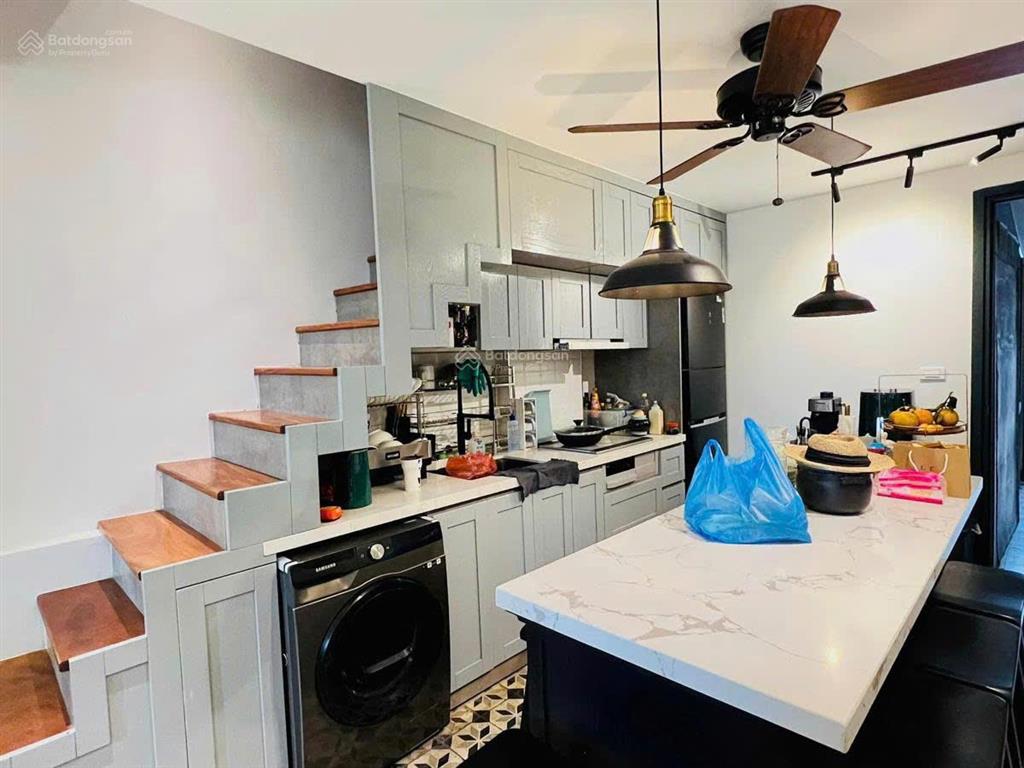 Hiếm! tập thể mặt phố thuốc bắc, hoàn kiếm, view phố, sân tiểu cảnh, 70m2 2pn giá 5,45 tỷ