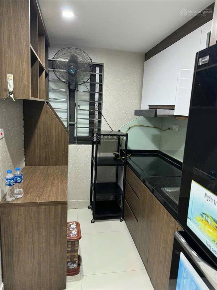 Hiếm nhà bán! chỉ 7,9 tỷ nhà hàng thùng, hoàn kiếm 25m2 2 tầng ở ngay