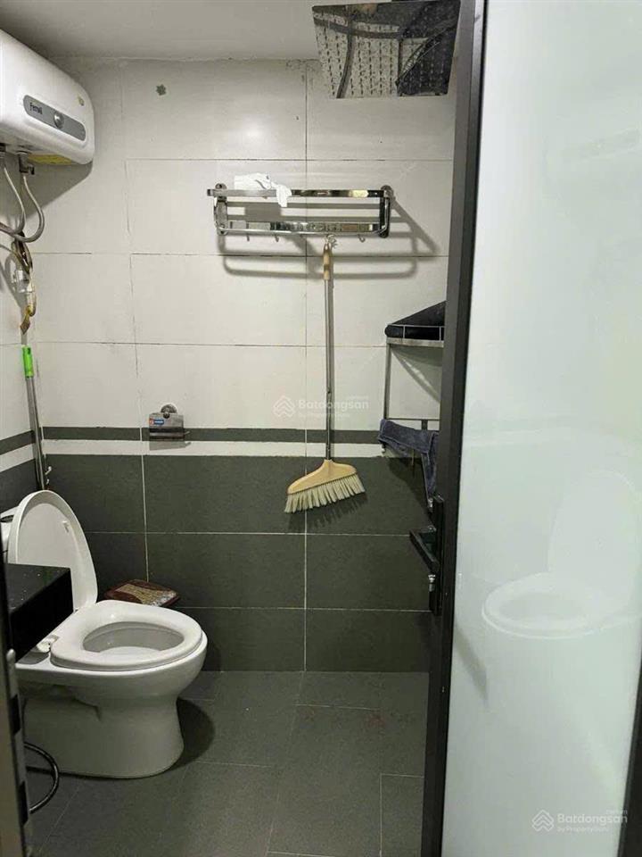 Hiếm nhà bán! chỉ 7,9 tỷ nhà hàng thùng, hoàn kiếm 25m2 2 tầng ở ngay