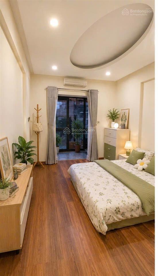 Chỉ 3,98 tỷ tập thể nguyễn chí thanh, láng hạ, đống đa, view phố, sổ to 70m2 2pn ở ngay