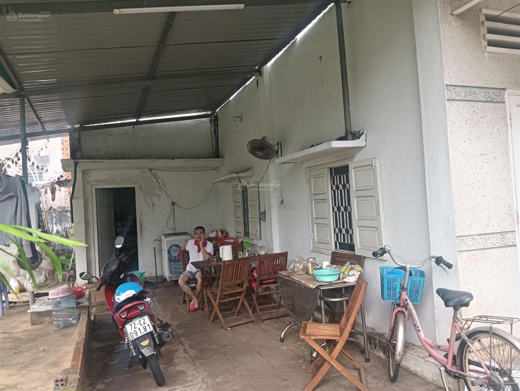 Cho thuê nhà vườn đa năng 4 trong 1 (ở + kinh doanh + kho + nông trại), 318m²