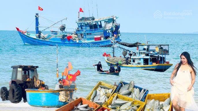 Bán đất ngang 10m tổng 200 mét vuông full thổ cư ngay chợ lộc an  sát bờ biển lộc an sổ hồng riêng