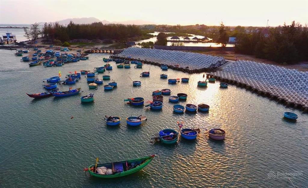 Bán đất ngang 10m tổng 200 mét vuông full thổ cư ngay chợ lộc an  sát bờ biển lộc an sổ hồng riêng