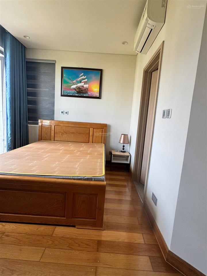 Cho thuê phòng ở 35m2 có đủ đồ. nhà có thang máy. trong khu đô thị the manor central park