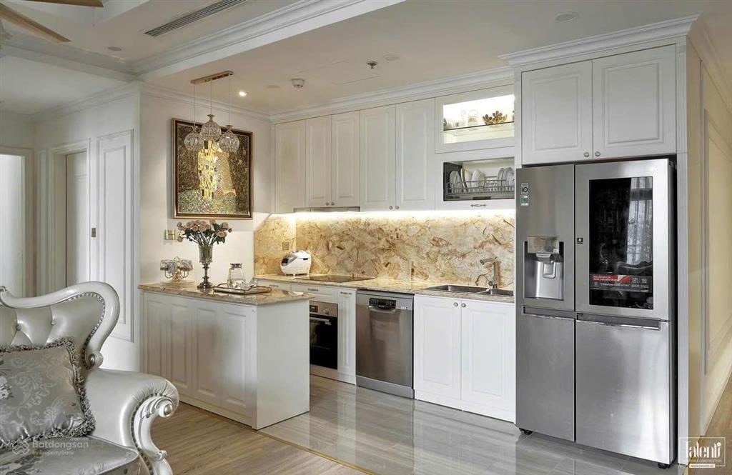 ( giá thật) bán ch 3pn2wc,dt 118m2,giá 10,3 tỷ,ban công đn,căn góc, mỹ đình plaza 2,  0523 681 ***