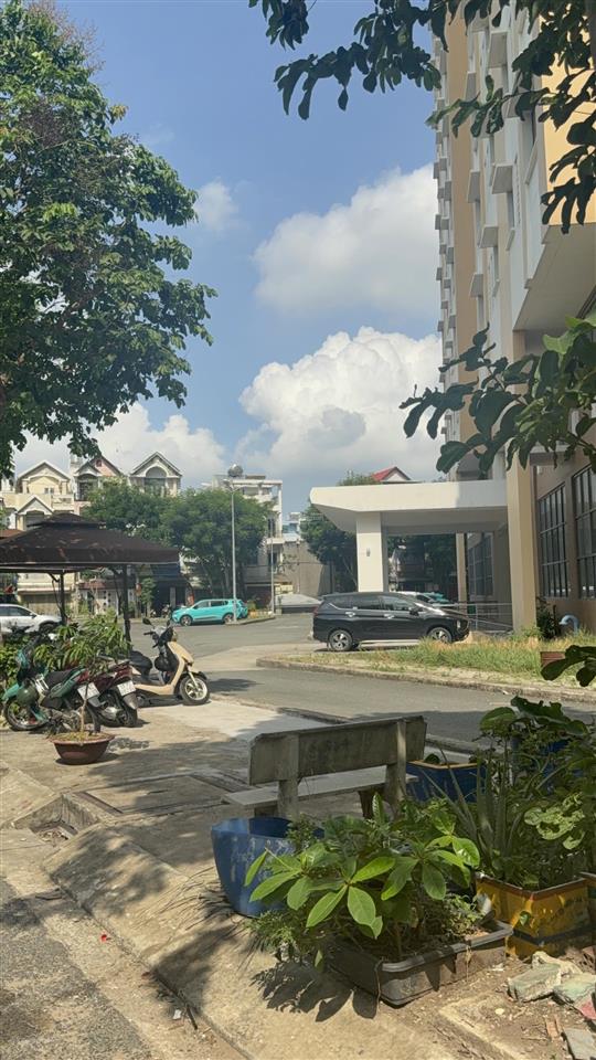 Bán đất đẹp tại mặt tiền đường c4, 10,5 tỷ, 125 m2, nhiều tiện ích