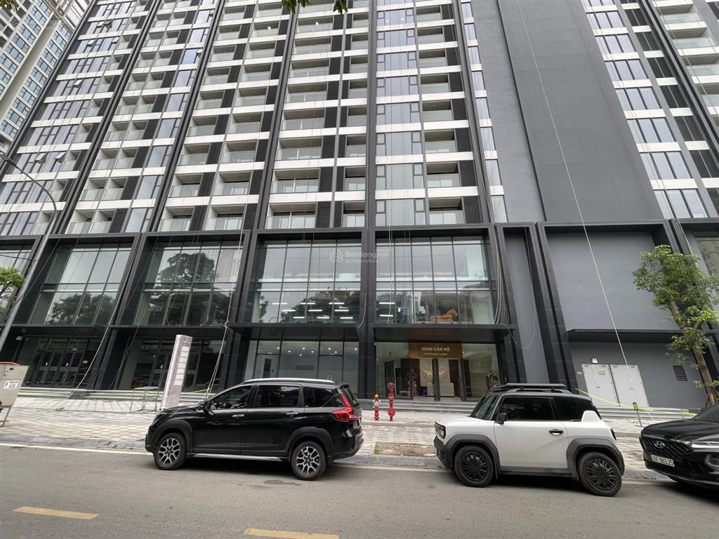 Bán căn hộ skyline westlake tây hồ, 3pn giá 125tr/m2. căn góc có 2 mặt thoáng,  0915 689 ***