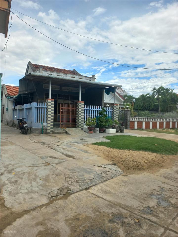 Nhà cấp 4 tại biển long thủy,an phú tp tuy hòa,(bình kiếnđăk lăk)7m x 20m,đường xe hơi,0394 805 ***