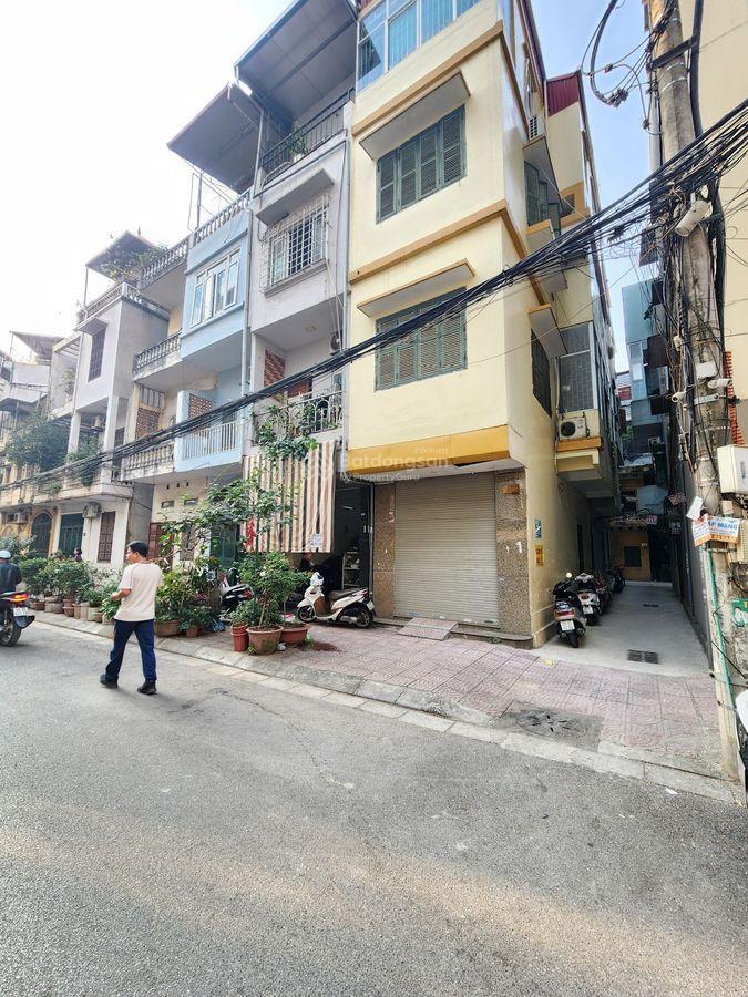 Bán nhà phố tạ quang bửu  ô tô đỗ cửa  khu giảng viên cao cấp bách khoa.