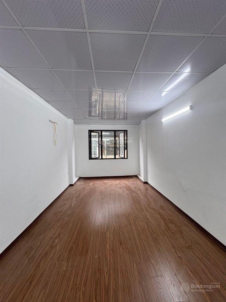 Bán nhà phố tạ quang bửu  ô tô đỗ cửa  khu giảng viên cao cấp bách khoa.