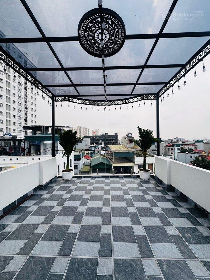 Cổ linh  him lam long biên  dt 45m  7 tầng thang máy  mt 4.2m  19 tỷ.