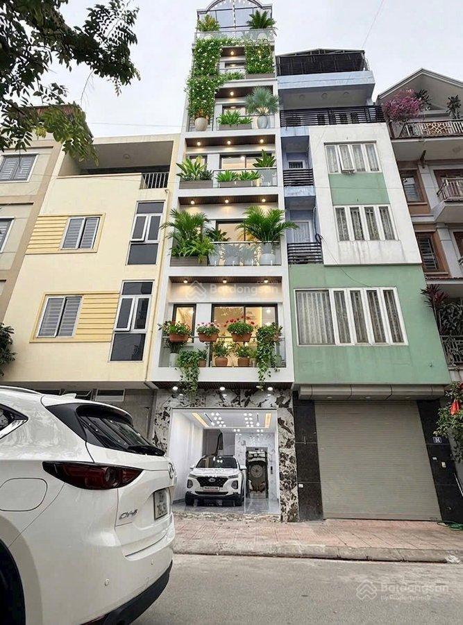 Cổ linh  him lam long biên  dt 45m  7 tầng thang máy  mt 4.2m  19 tỷ.