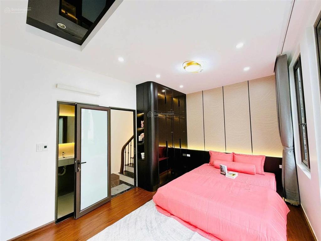 Bán nhà ngõ gốc đề  minh khai. mặt tiền 5m, ngõ thông kinh doanh được  giá chỉ nhỉnh 6 tỉ !