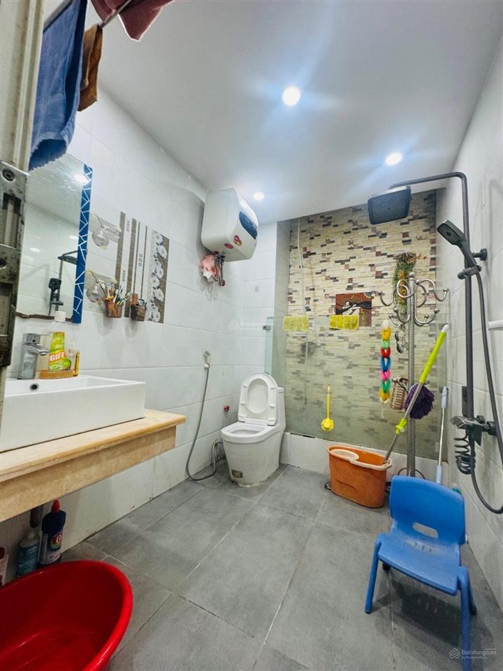Bán nhà bồ đề  90m, mặt ngõ kinh doanh, 5 phút sang phố cổ.