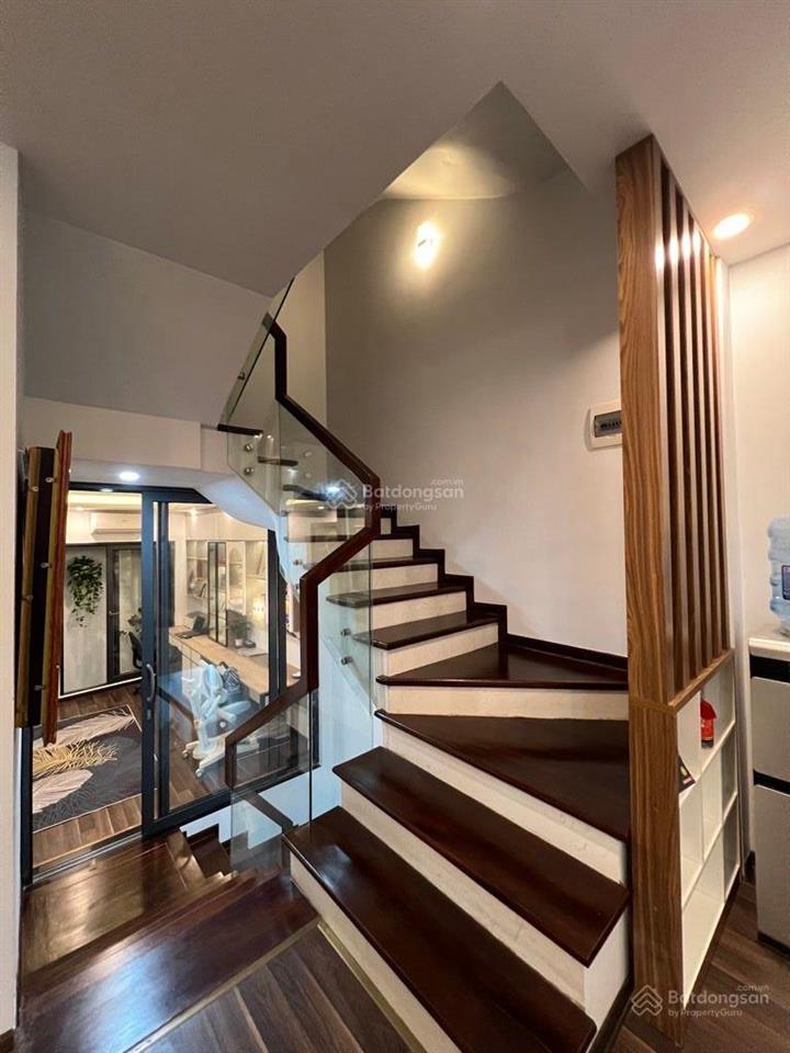 Việt hưng  ngay vinhomes riverside, diện tích 50m²