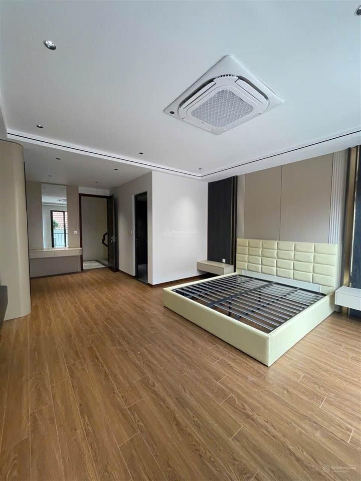 16 tỷ sở hữu nhà 6 tầng thang máy giữa trung tâm nguyễn văn cừ