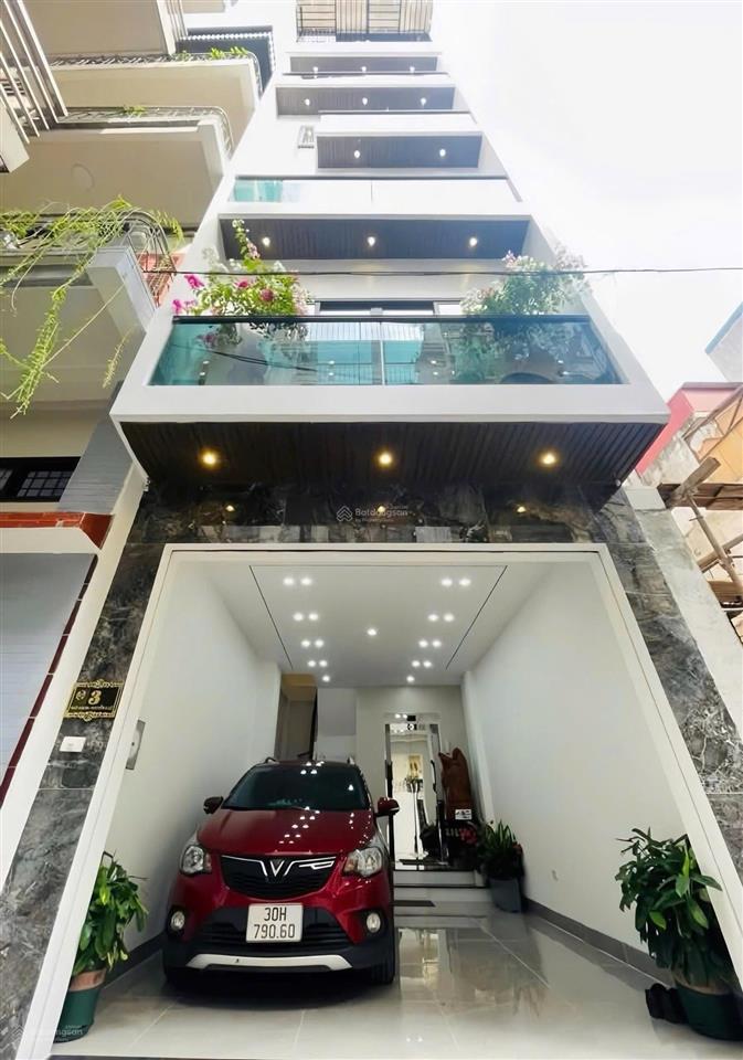 16 tỷ sở hữu nhà 6 tầng thang máy giữa trung tâm nguyễn văn cừ