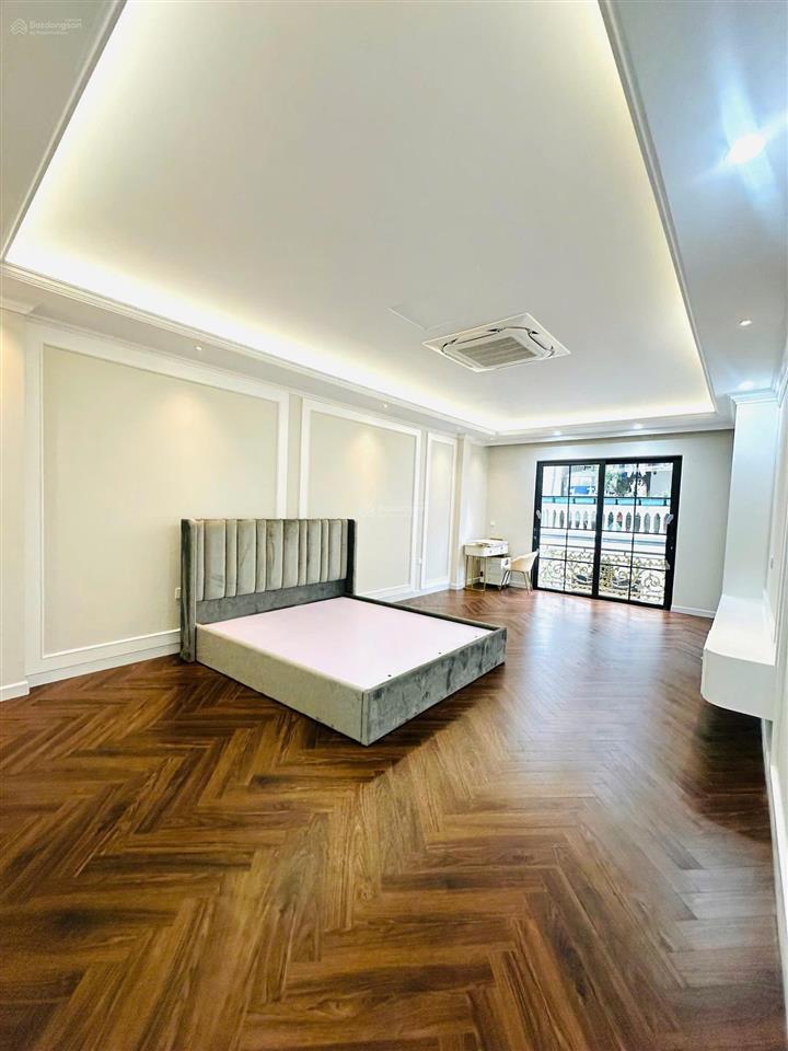 18 tỷ sở hữu tòa nhà 8 tầng tại ngô gia tự  giá trị nằm ở vị trí và khả năng khai thác.