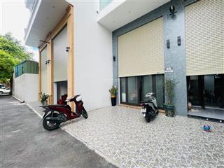 17 tỷ sở hữu nhà 6 tầng thang máy ngay cổng sau big c long biên.