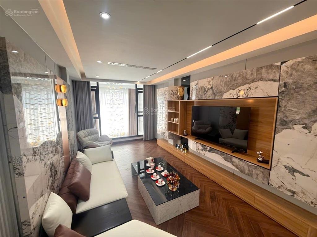 Nhà đẹp phân lô cán bộ quân đội long biên 7 tầng thang máy, ô tô tránh, giá nhỉnh 17 tỷ.