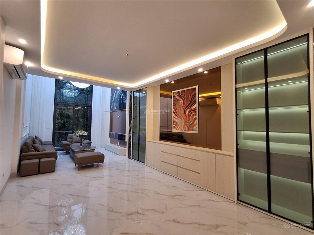 Bán nhà việt hưng, diện tích 60m2, 7 tầng thang máy, vỉa hè ô tô tránh, giá nhỉnh 17 tỷ