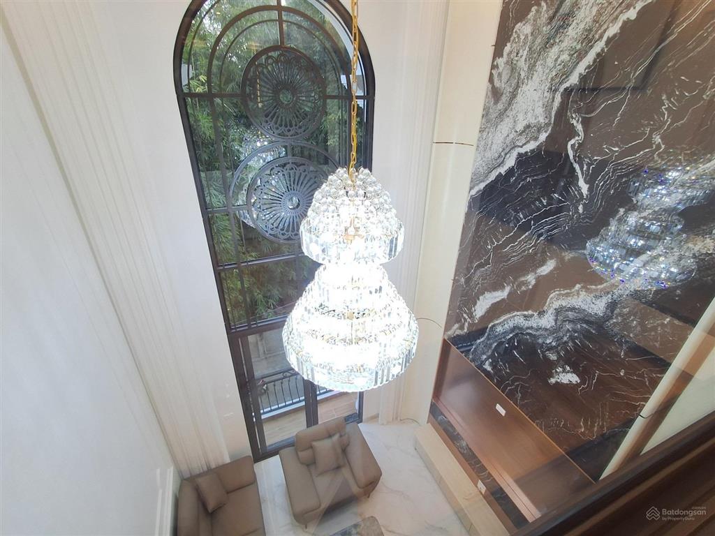 Bán nhà việt hưng, diện tích 60m2, 7 tầng thang máy, vỉa hè ô tô tránh, giá nhỉnh 17 tỷ