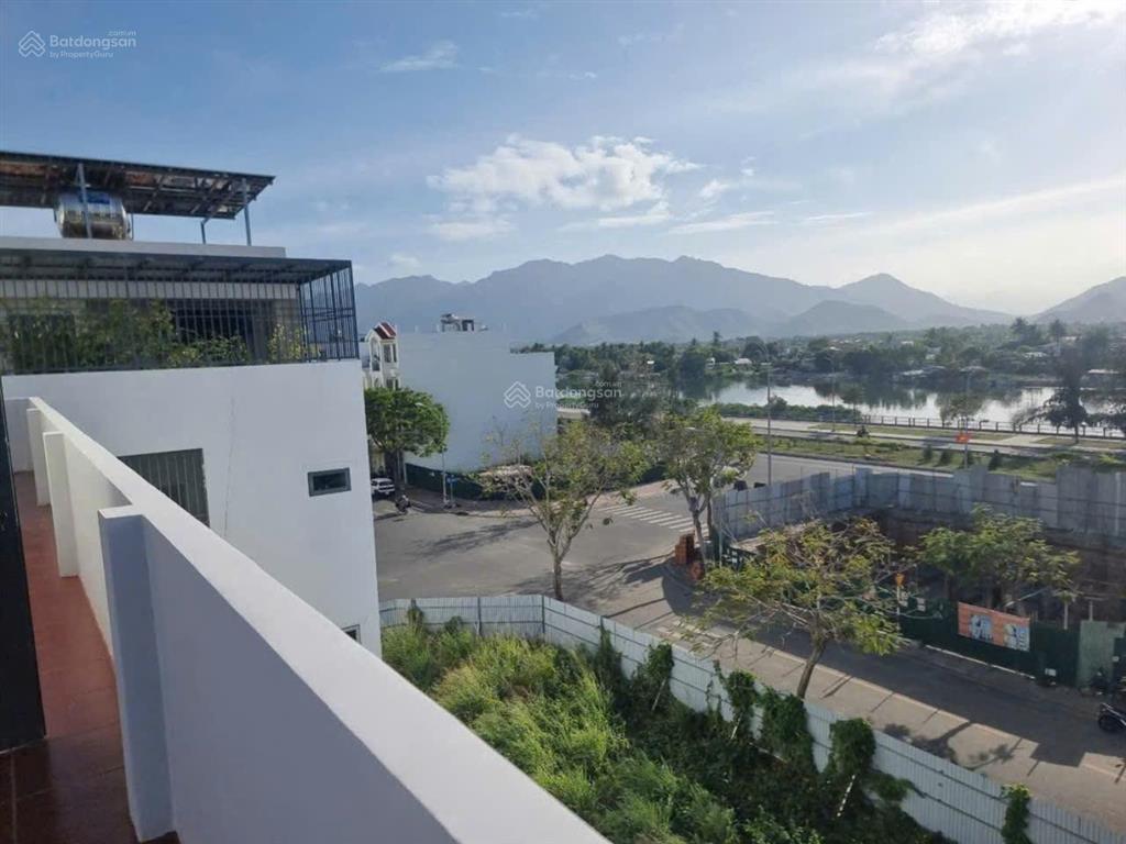 Siêu rẻ  nhà đẹp 3 tầng kđt hà quang 1 phước hải  nha trang hàng hiếm chỉ 7 tỷ 900