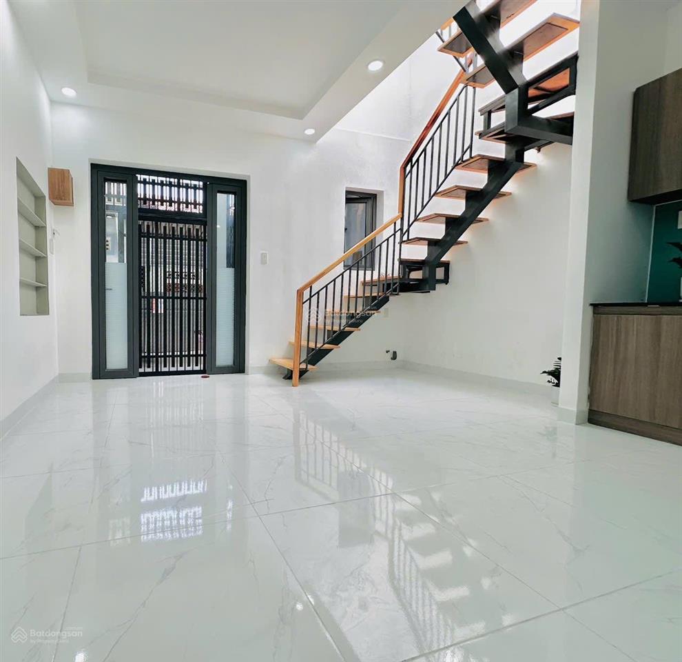 Bán nhà 2 tầng  hẻm trung tâm tp, phường ngọc hiệp  2 ngủ, 2wc, cách biển 1,5km