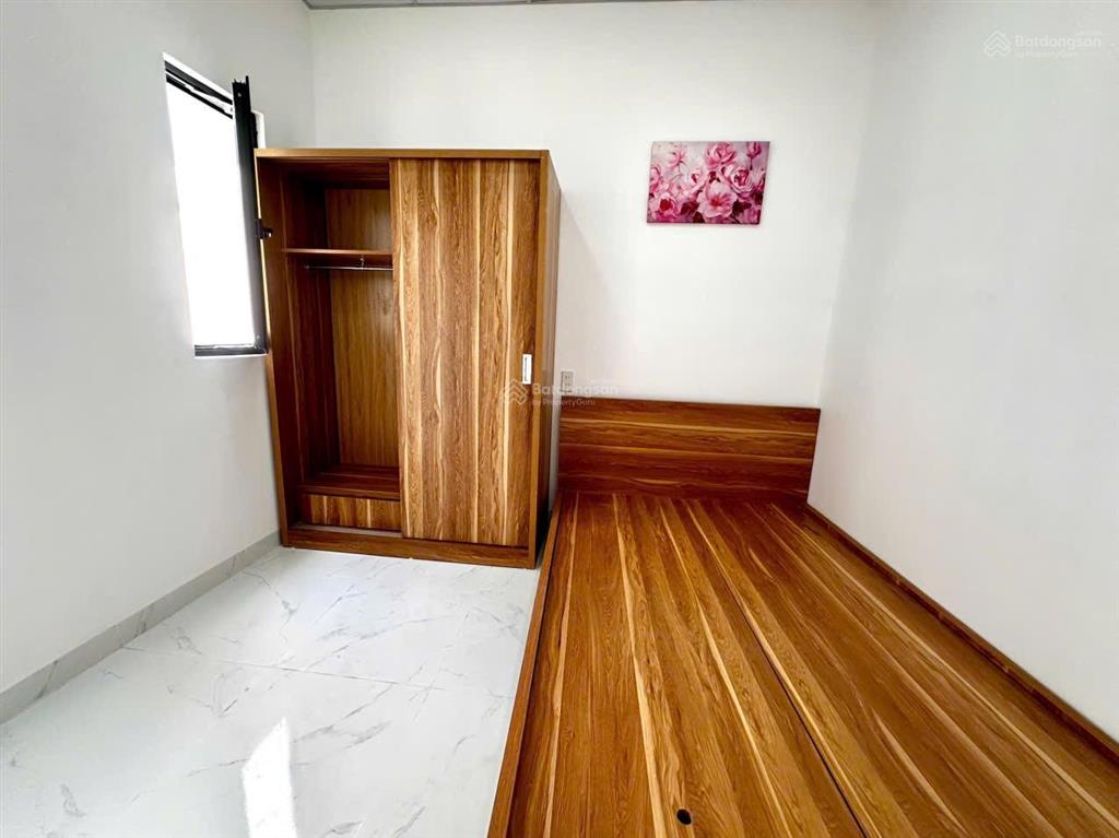 Bán nhà 2 tầng  hẻm trung tâm tp, phường ngọc hiệp  2 ngủ, 2wc, cách biển 1,5km