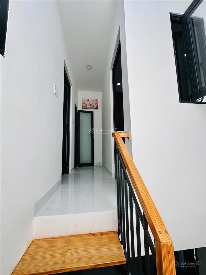 Bán nhà 2 tầng  hẻm trung tâm tp, phường ngọc hiệp  2 ngủ, 2wc, cách biển 1,5km