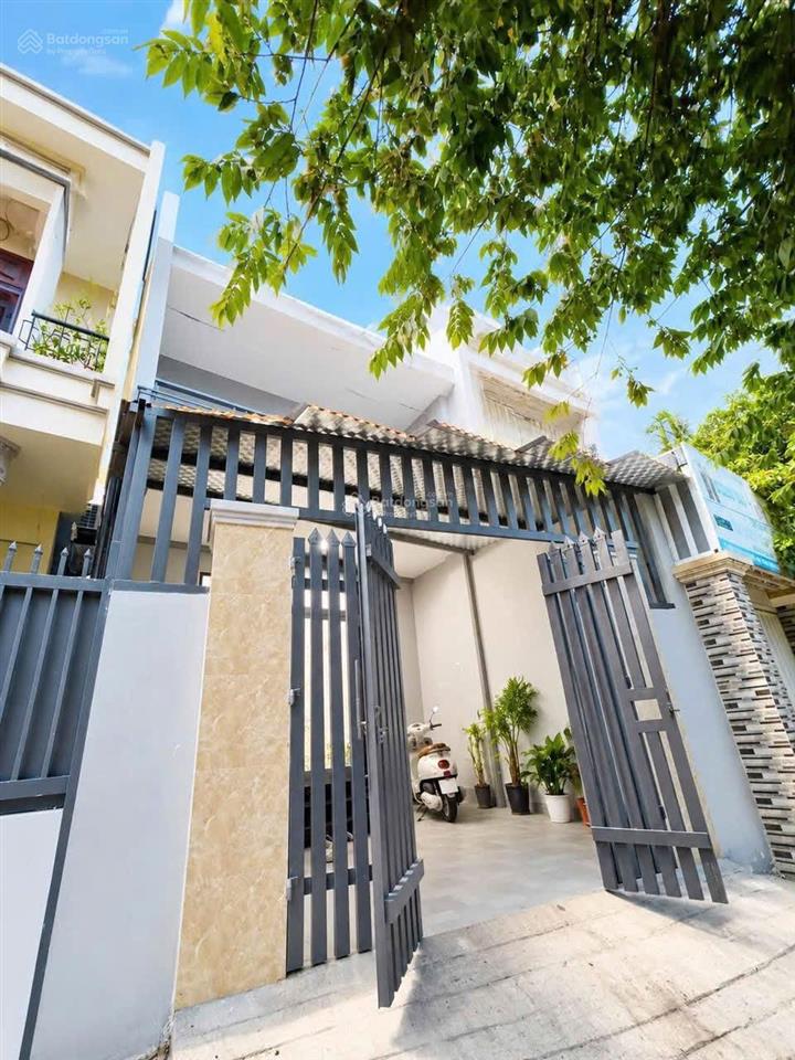 Cho thuê nhà 2 tầng hẻm ô tô lương định của, phường ngọc hiệp  gần chợ nha trang 8tr/tháng