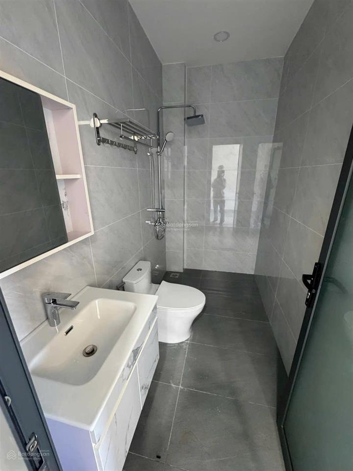 Cho thuê nhà mới xây đẹp kđt hà quang 2, nha trang