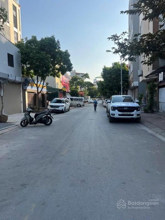 Bán đất đông dư, 4,7 tỷ, 42 m2, mặt tiền 4m hot!