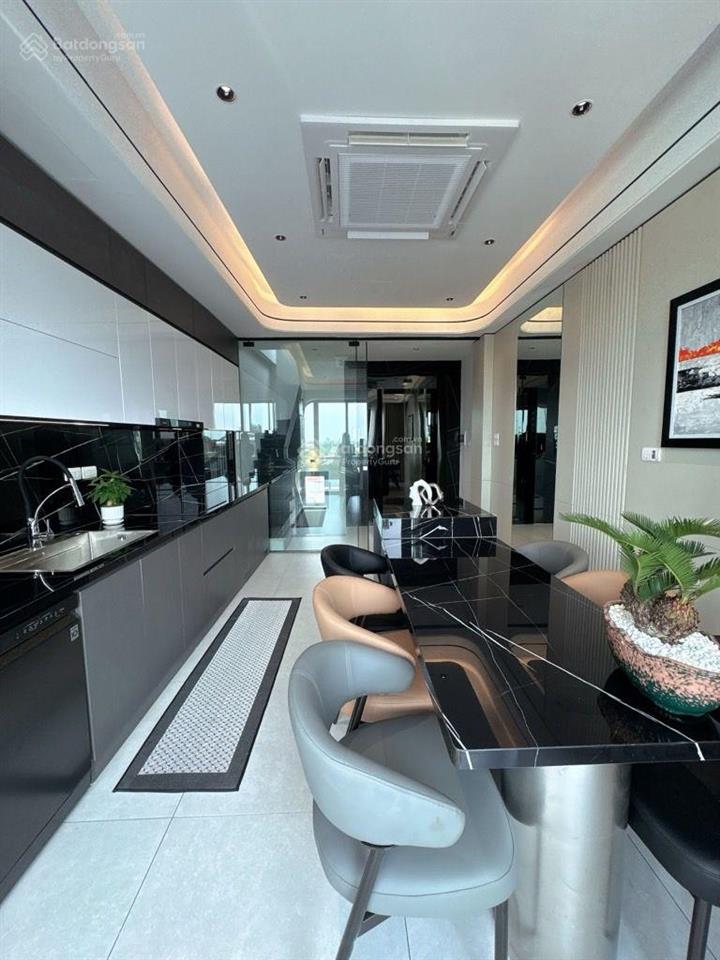 Chỉ nhỉnh 16 tỷ ( còn thương lượng ) phân lô quân đội lý sơn  long biên siêu phẩm 7 tần