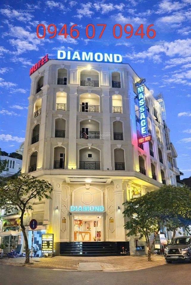 Bán khách sạn góc 2 mặt tiền dt 8,5x16m nhà 8 tầng  giá 46 tỷ cạnh nguyễn thị thập