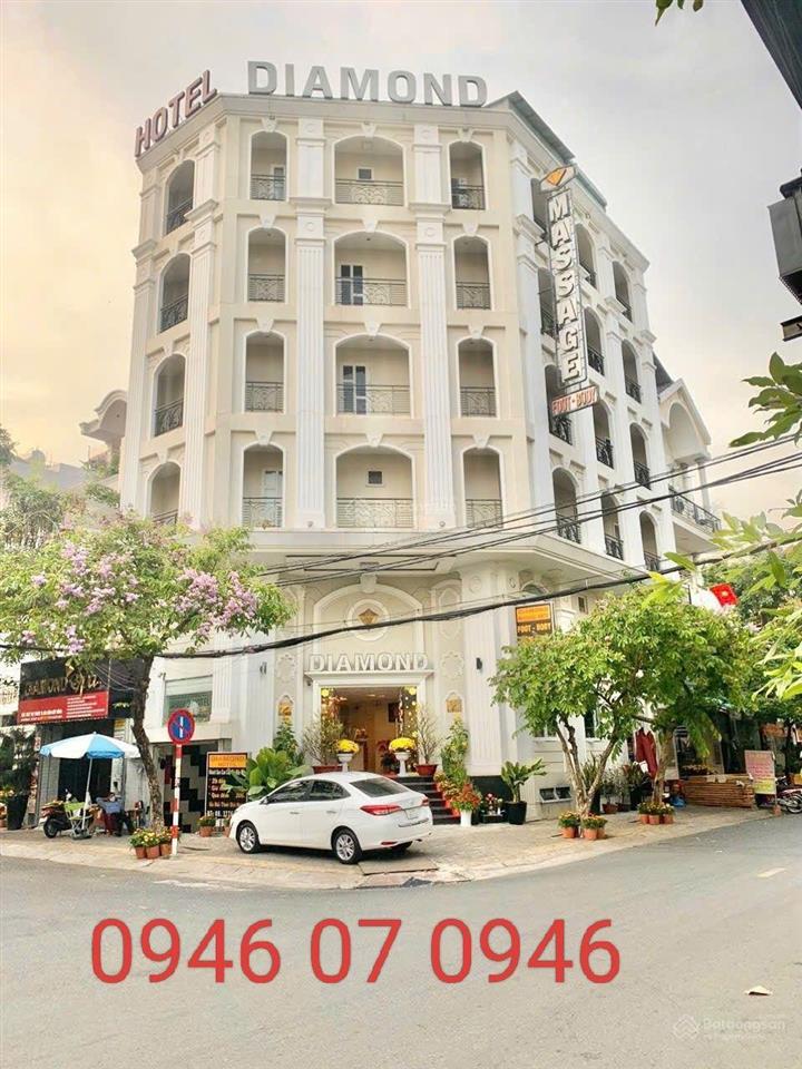 Bán khách sạn góc 2 mặt tiền dt 8,5x16m nhà 8 tầng  giá 46 tỷ cạnh nguyễn thị thập
