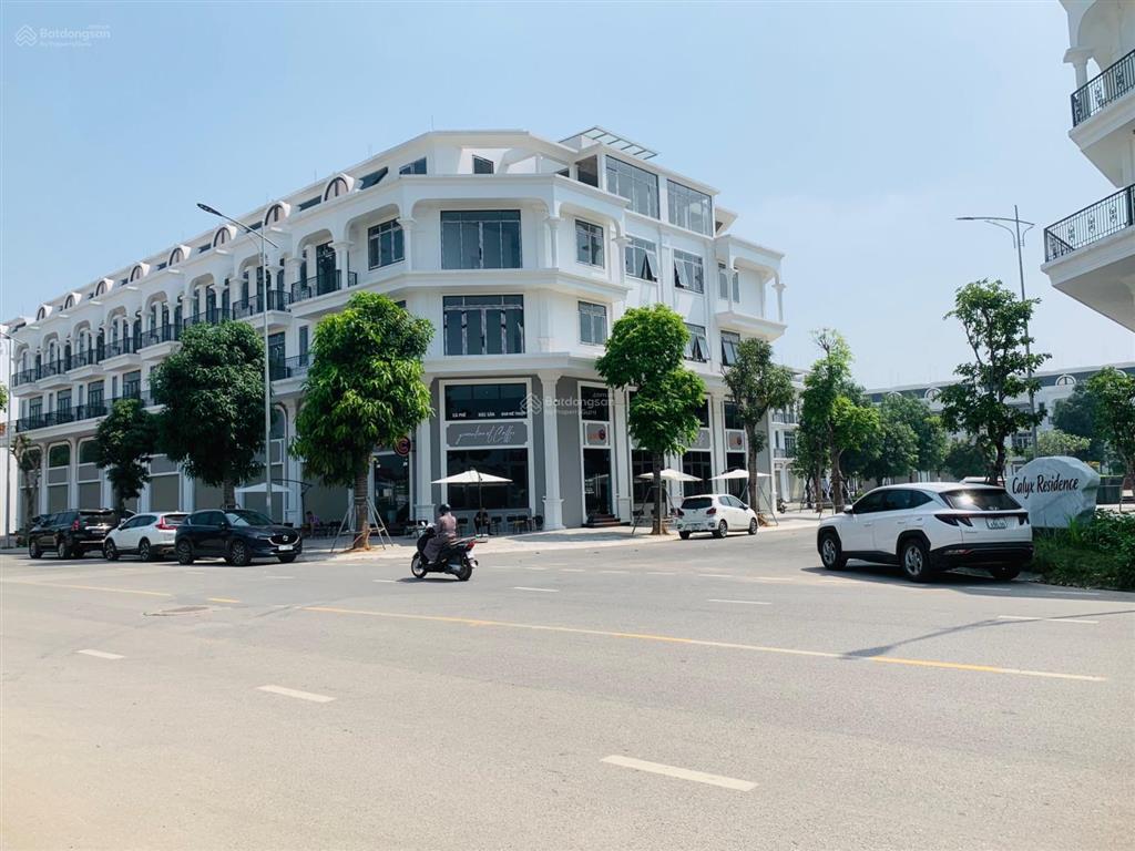 11 tỷ chính chủ tôi cần bán liền kề view quảng trường, đã có sổ đỏ