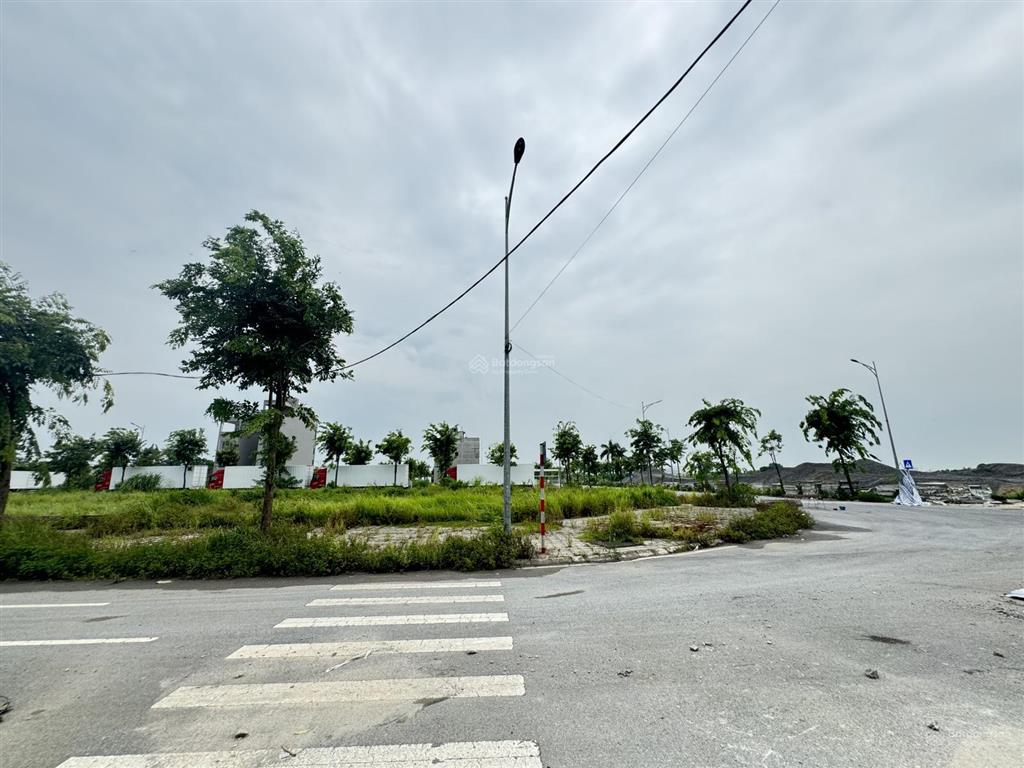 Bán đất tdd 60m2, mặt đường 50m, giá tốt khu vực