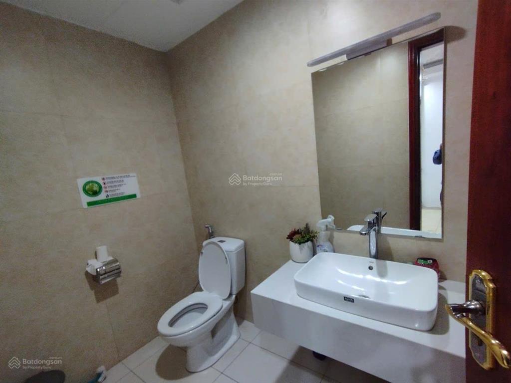 Cho thuê tòa nhà văn phòng trên đường lê đức thọ, mỹ đình, nam từ liêm, hà nội. dt 165m2, mt7m, 8t