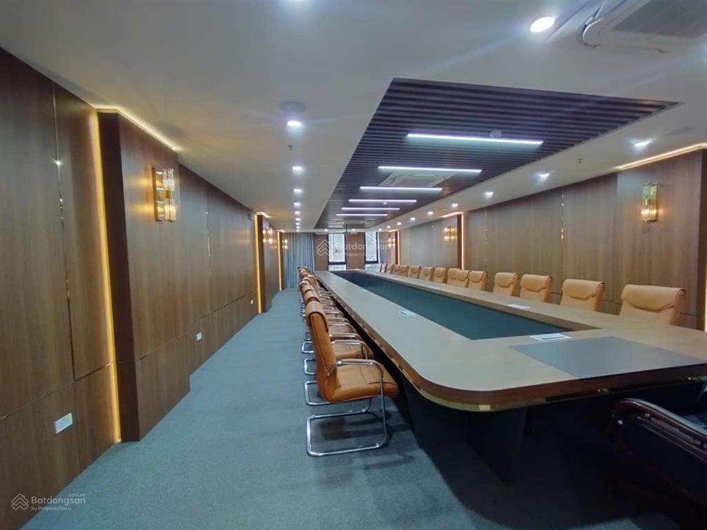 Cho thuê tòa nhà văn phòng trên đường lê đức thọ, mỹ đình, nam từ liêm, hà nội. dt 165m2, mt7m, 8t