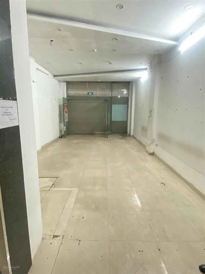Cho thuê nhà mặt phố nguyễn xiển, thanh xuân, tp hà nội. dt 80 m2 x 7t, mt 5m, nhà đẹp, thang máy