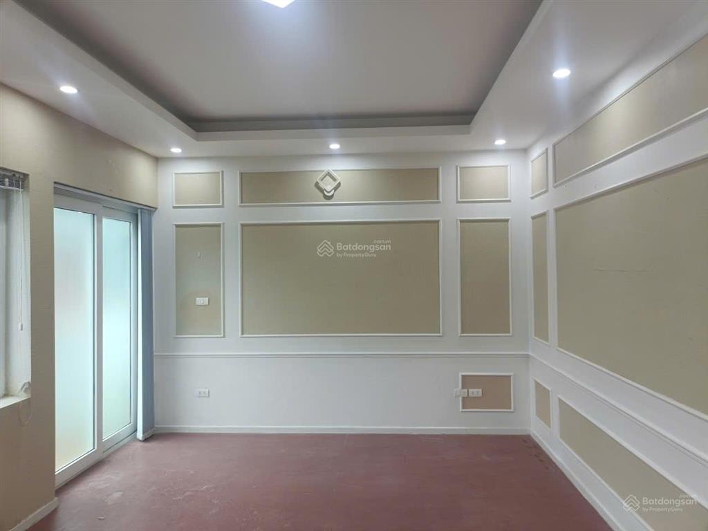 Cho thuê nhà trên đường nguyễn chánh, trung hòa, cầu giấy, hn. dt 80m2x4t, mt 6m, nhà đẹp, giá 42tr