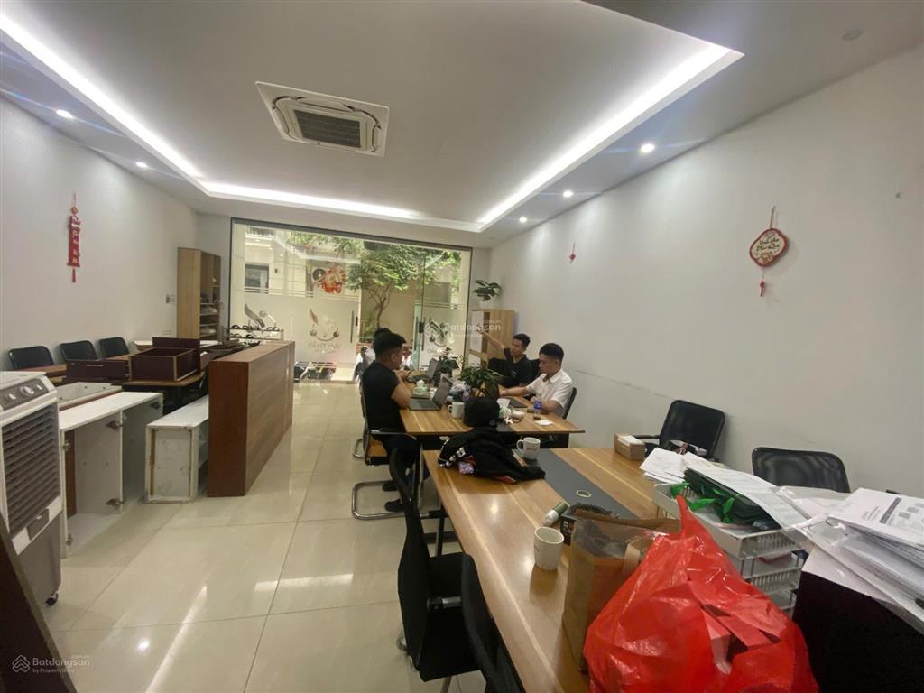 Cho thuê nhà ở nguyễn tuân, thanh xuân, tp. hà nội. dt 80m2x6t, mt 6m, thông sàn, thang máy,giá 45t
