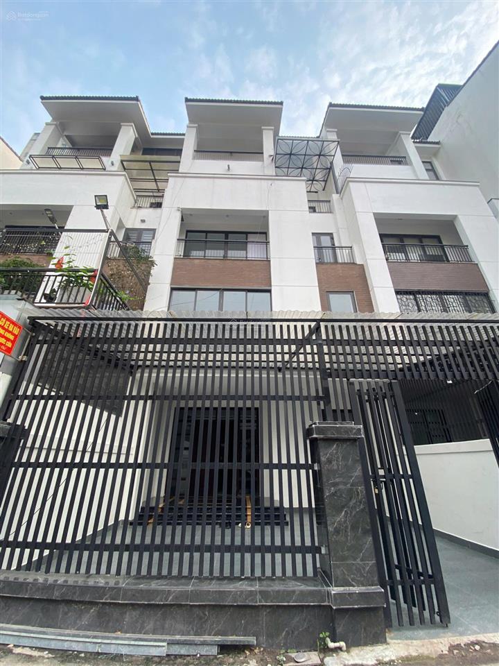 Cho thuê liền kề ở hoàng thành villas, mỗ lao, hà đông, hà nội. dt 120m2x5t, mt 7m. thang máy. 50tr