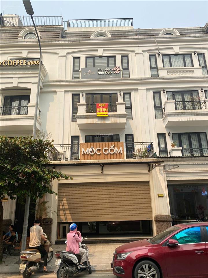 Cho thuê liền kề ở roman, tố hữu, nam từ liêm, hà nội. dt 95m2x6t, mt 6m. nhà đẹp,thang máy,giá 45t