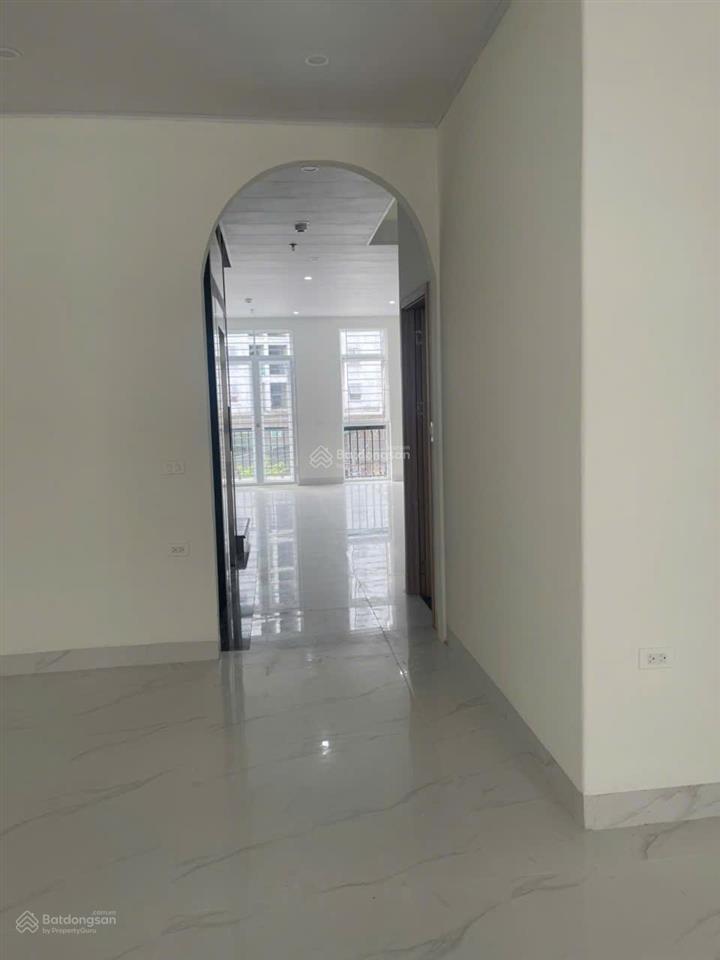 Cho thuê liền kề ở louis đại mỗ, nam từ liêm, hà nội. dt 100m2x5m, mt 6m.nhà đẹp, thang máy.giá 35t